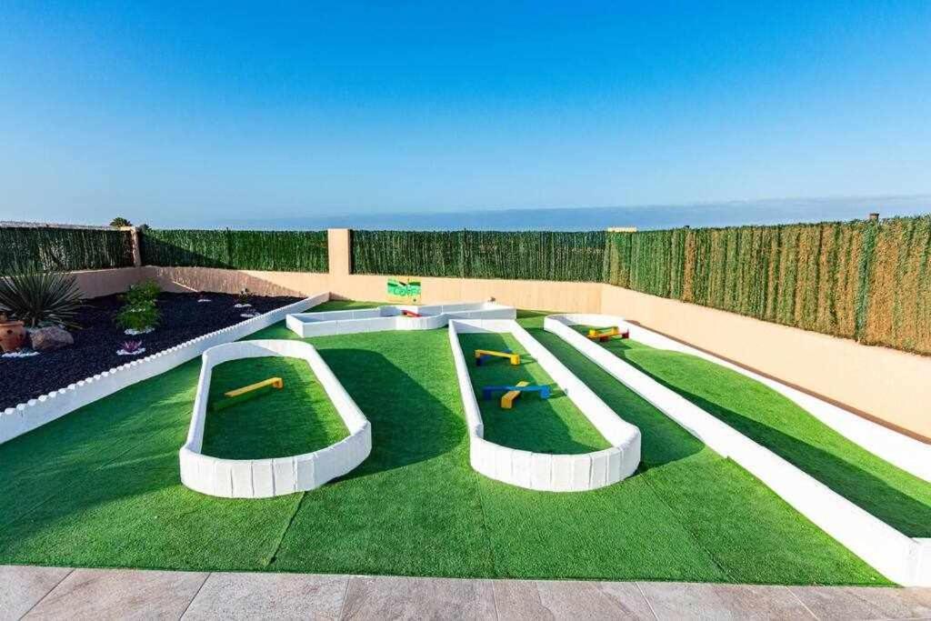 Villa Mini Golf กาเลตาเดฟุสเต ภายนอก รูปภาพ